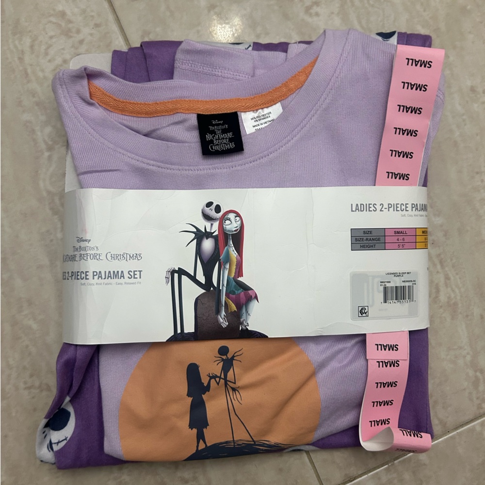 The nightmare before Christmas pjs set adult small 4-6